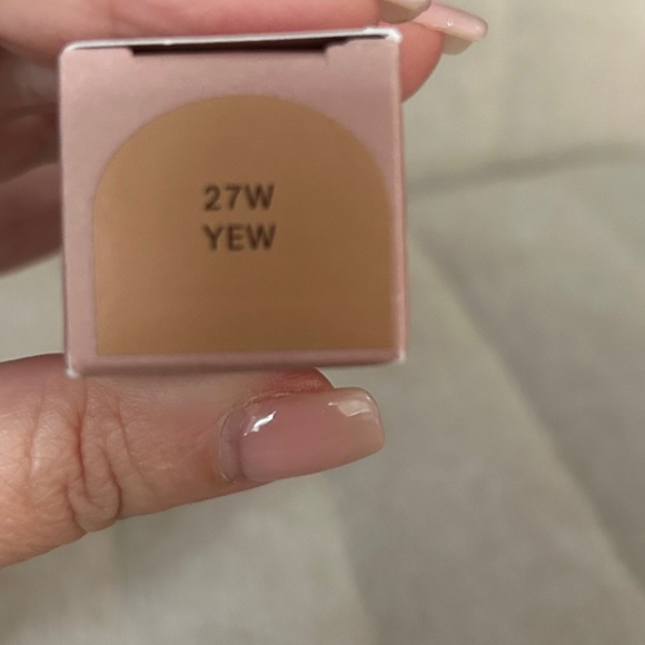 Ilia skin Rewind complexion stick - Picture 4 of 7